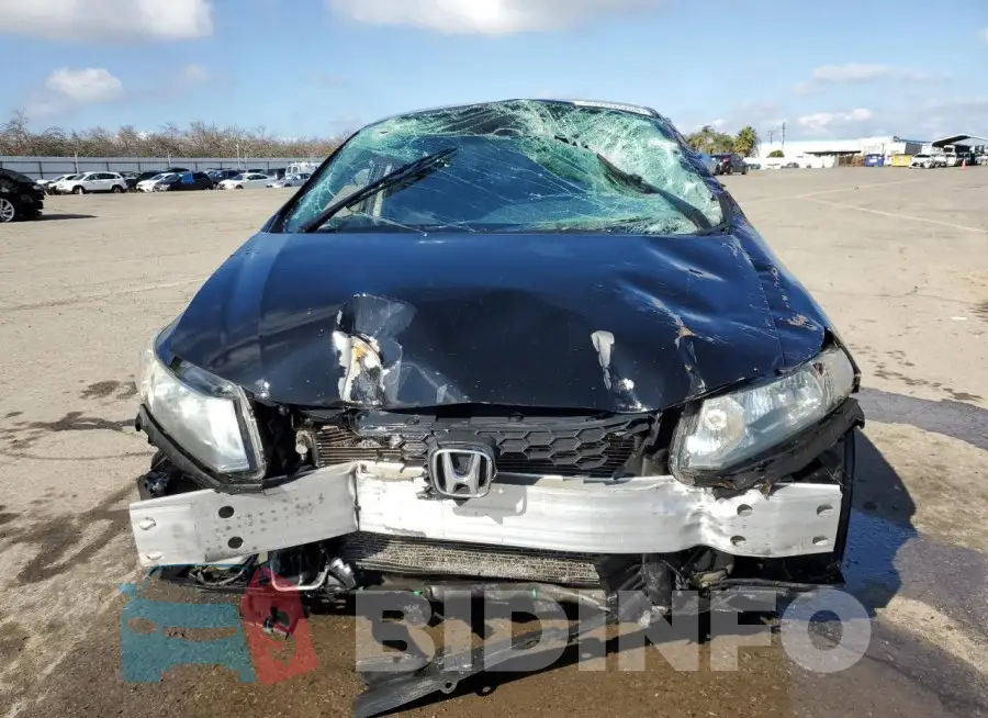19XFB2F52FE207041 Photo# 5