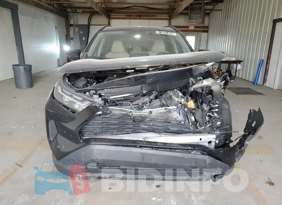 4T3RWRFV9NU064988 Photo# 5