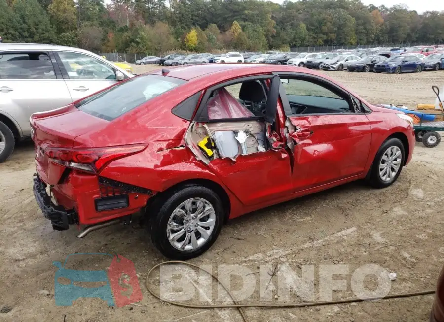3KPC24A67NE166631 Photo# 3