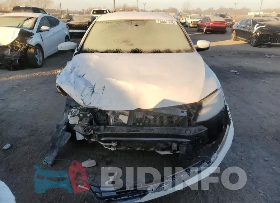 3VW2B7AJ6HM227573 Photo# 5