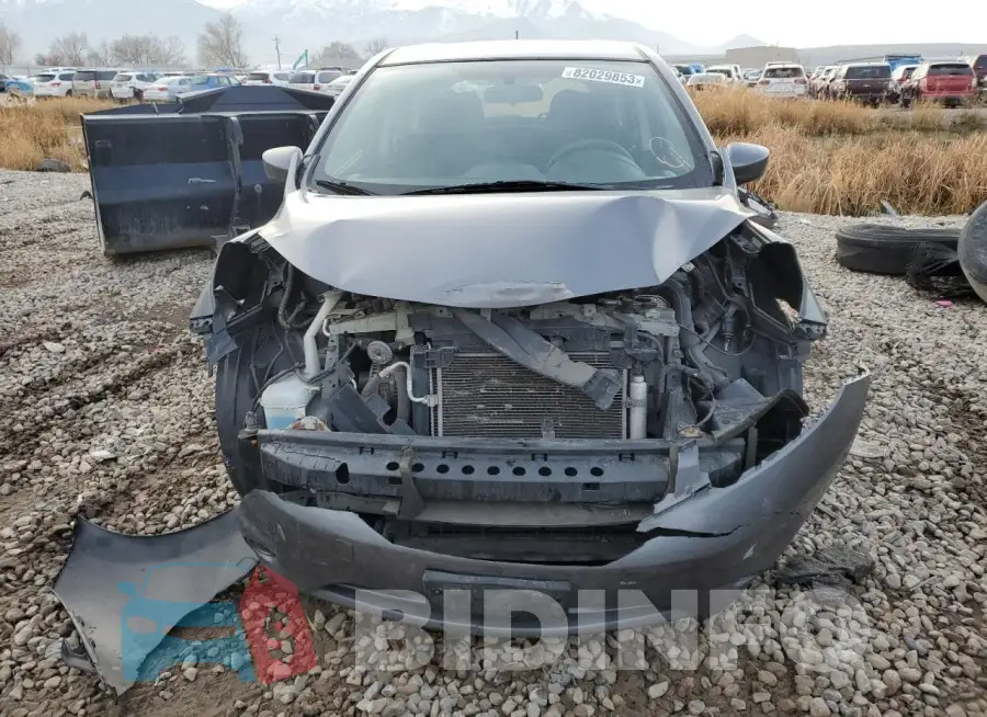 3N1CE2CP1GL405495 Photo# 5