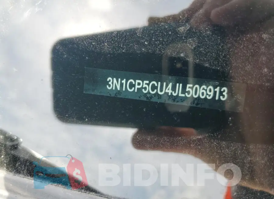 3N1CP5CU4JL506913 Photo# 13