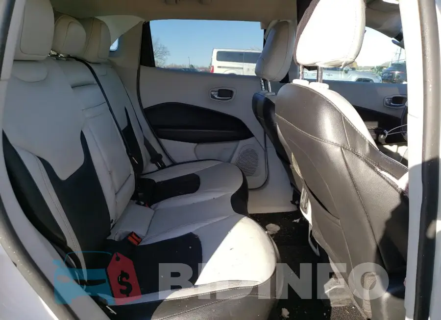 3C4NJCCB2LT128930 Photo# 10