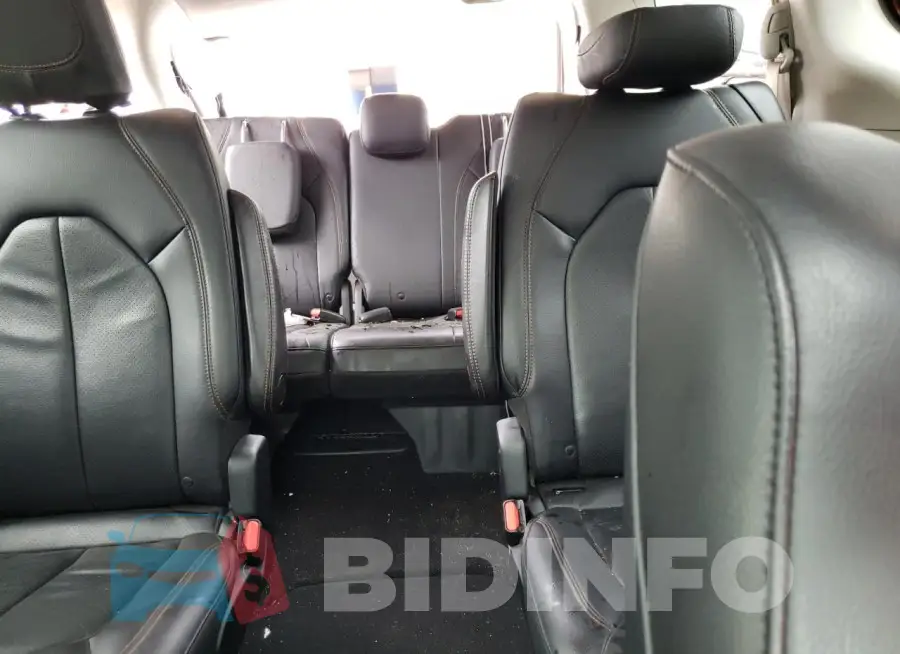 2C4RC1EG8JR155235 Photo# 10