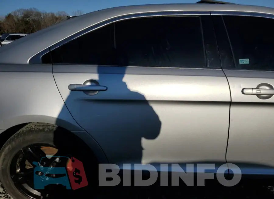 1FAHP2E85FG100125 Photo# 10