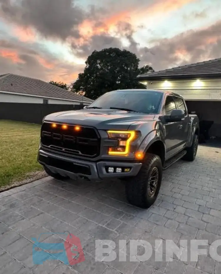 1FTFW1RG9JFC95421 Photo# 2