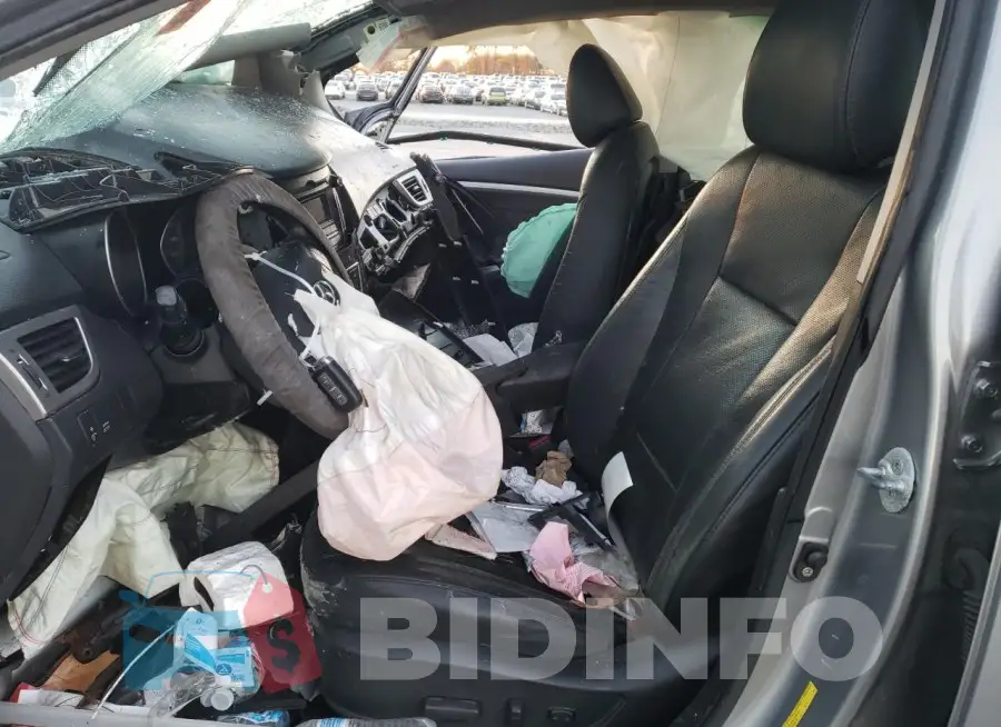 KMHD35LH9FU241592 Photo# 7
