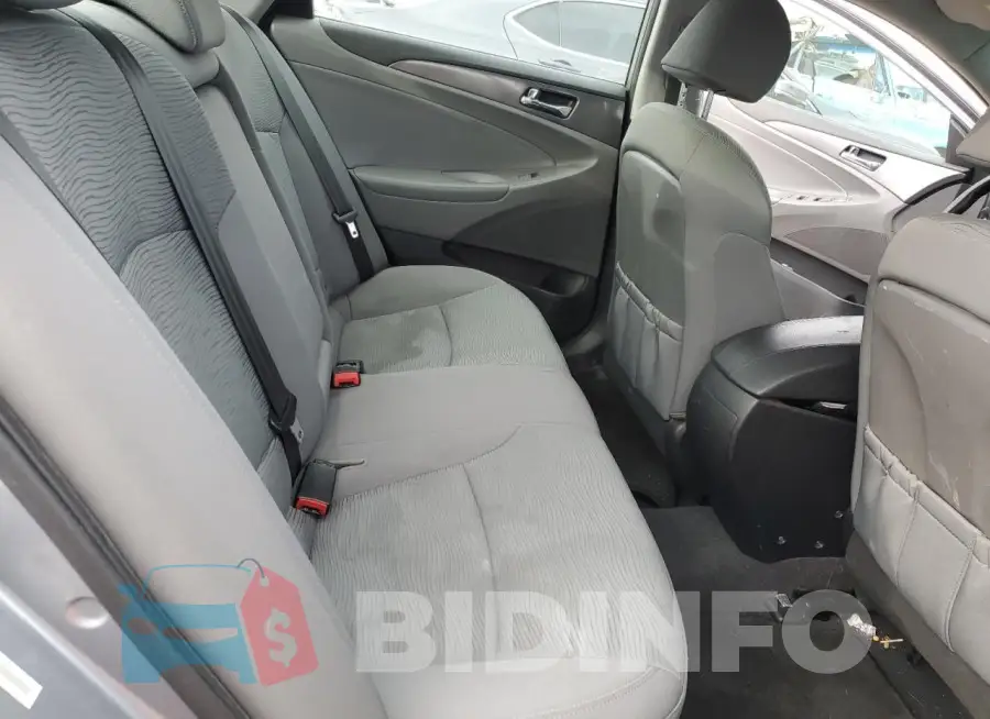 KMHEC4A48FA135022 Photo# 10