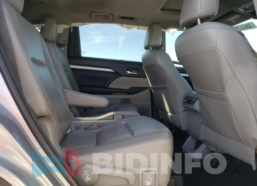 5TDKKRFH7GS154684 Photo# 11