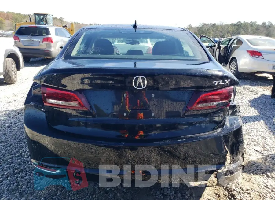19UUB1F38GA003768 Photo# 6