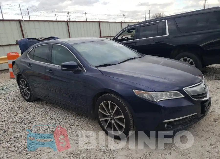 19UUB2F71HA003833 Photo# 4