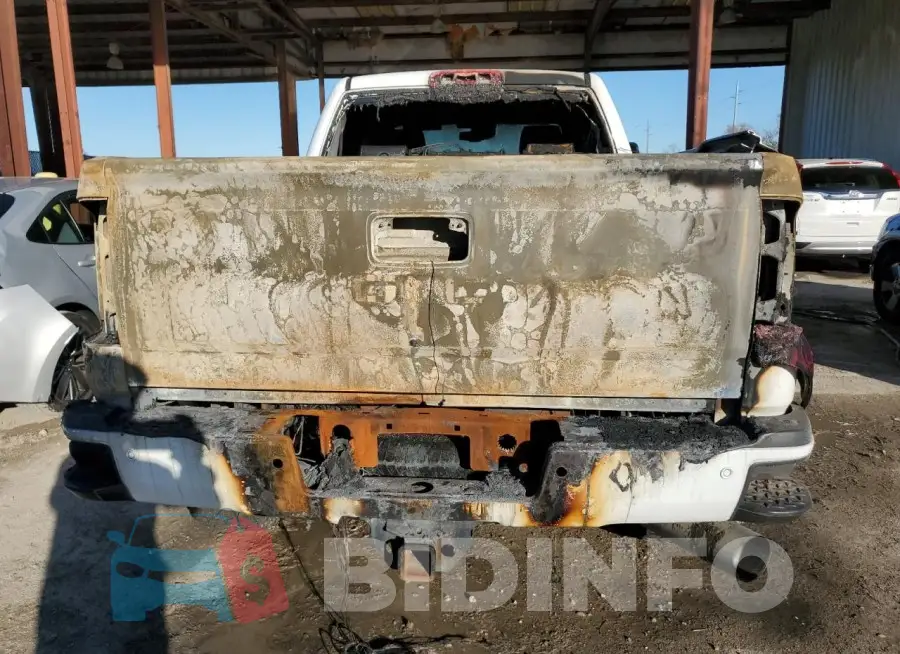1GT120E88FF172585 Photo# 6