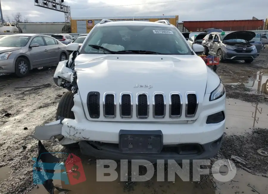 1C4PJLCB4FW548115 Photo# 5