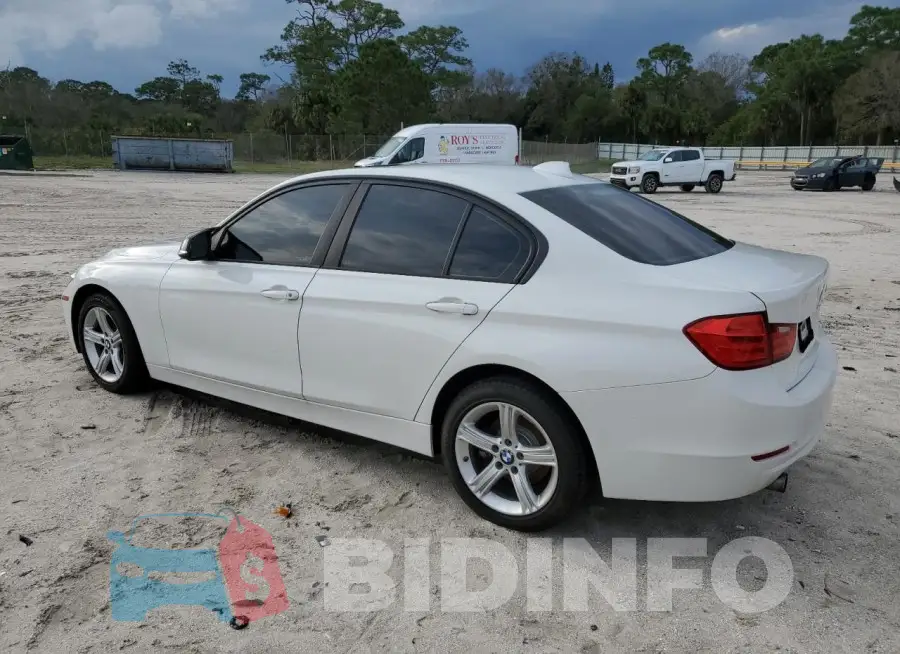 WBA3B1C57FK141629 Photo# 2