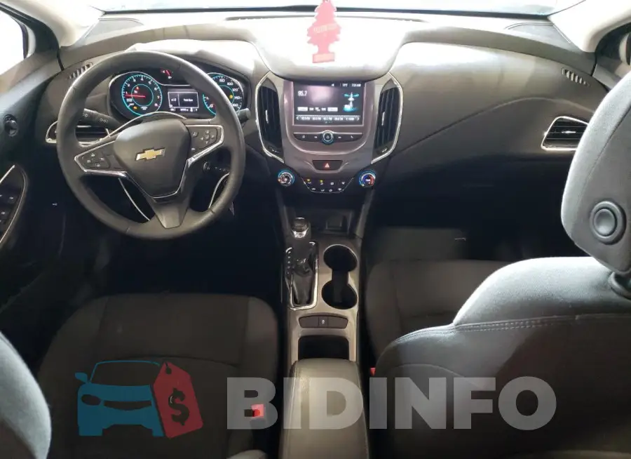1G1BE5SM8H7120602 Photo# 8