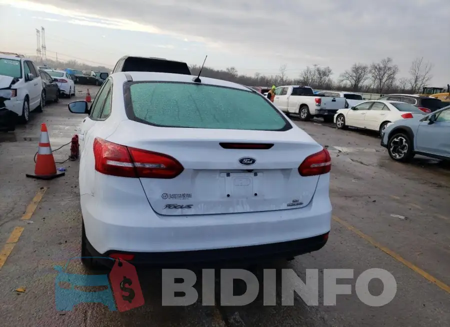 1FADP3F22GL211240 Photo# 6