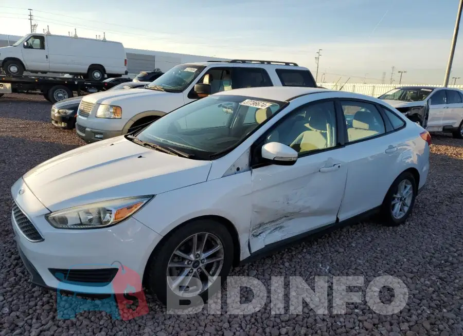 1FADP3F2XFL351213 Photo# 1