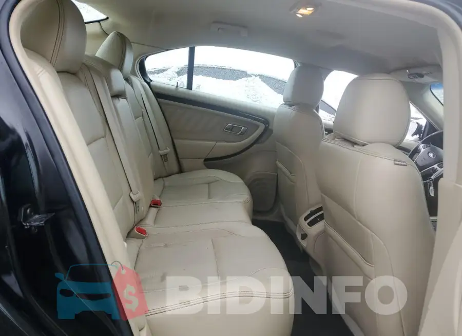 1FAHP2F83FG180202 Photo# 10
