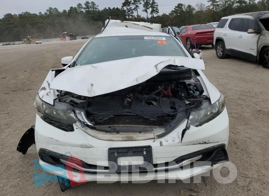 19XFB2F77FE013767 Photo# 5