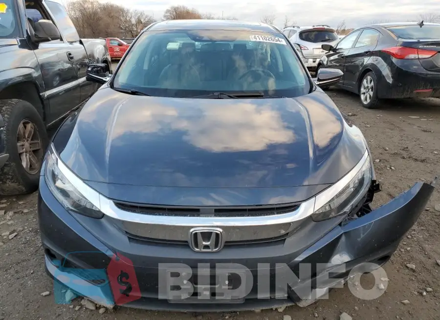 19XFC1F92HE211443 Photo# 5