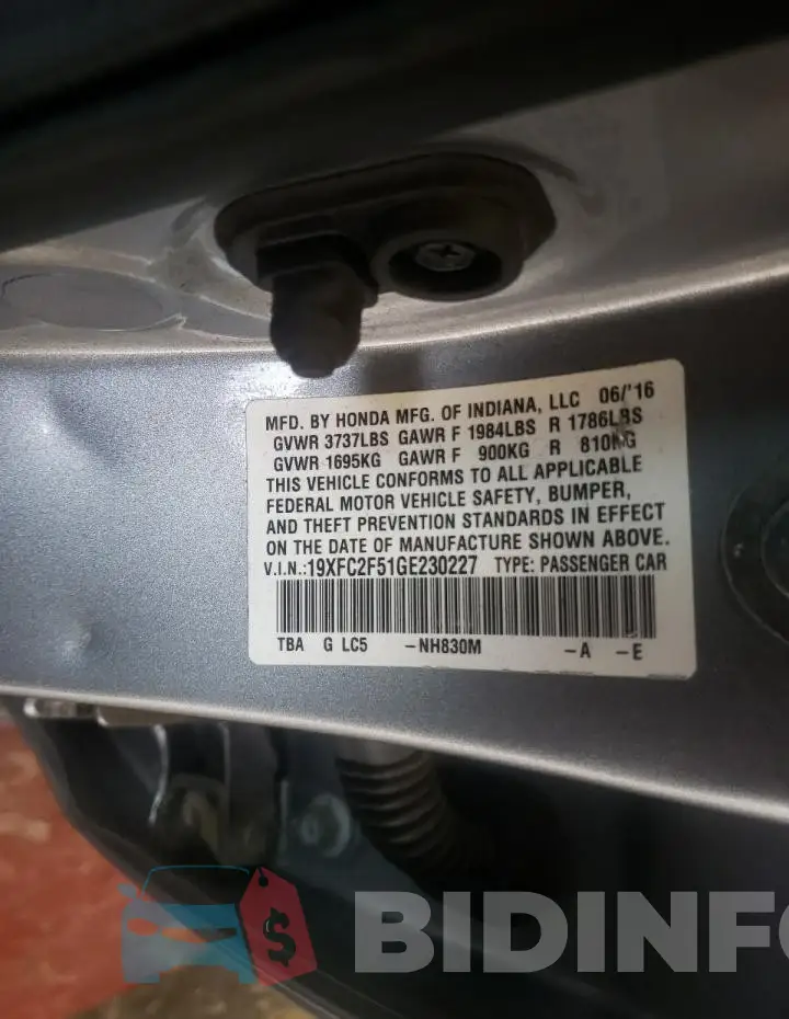 19XFC2F51GE230227 Photo# 12