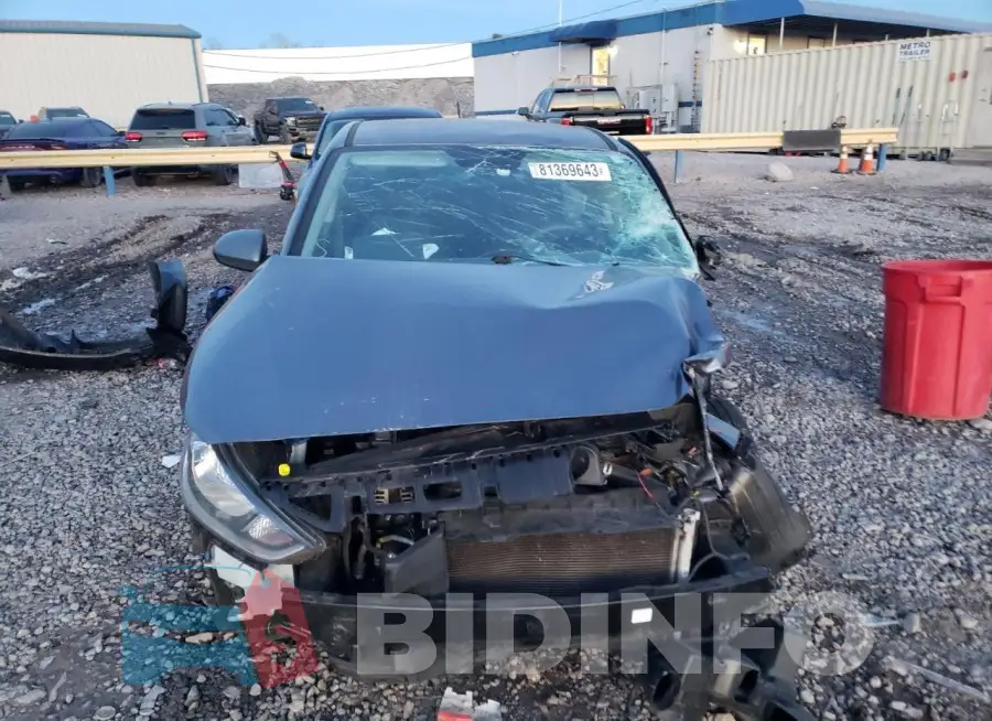 3KPC24A64LE121899 Photo# 5