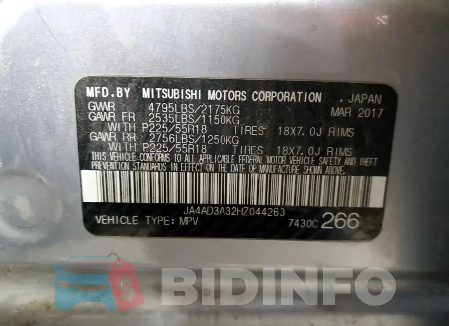 JA4AD3A32HZ044263 Photo# 12