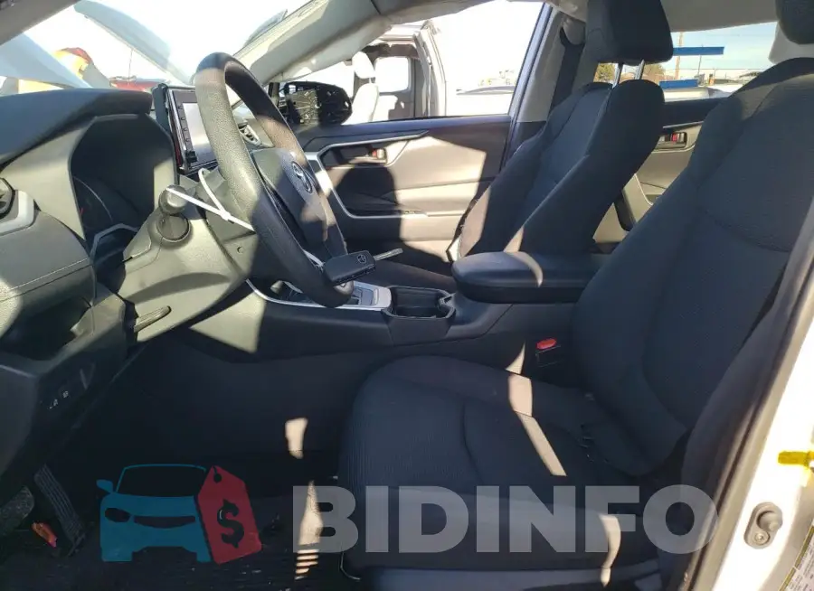 2T3F1RFV1MC222418 Photo# 7