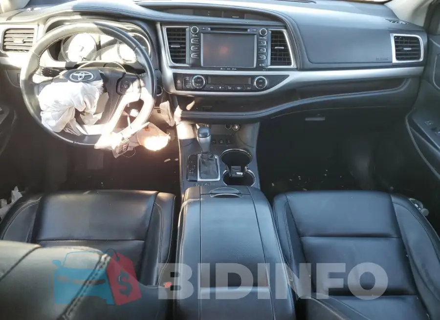 5TDJKRFH4GS272848 Photo# 8