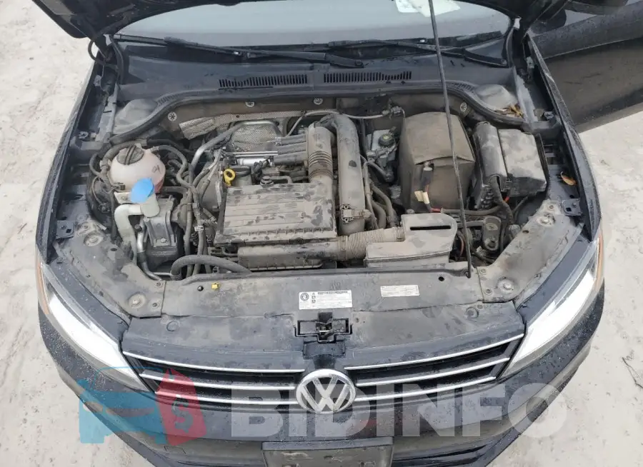 3VW2B7AJ8HM300913 Photo# 11