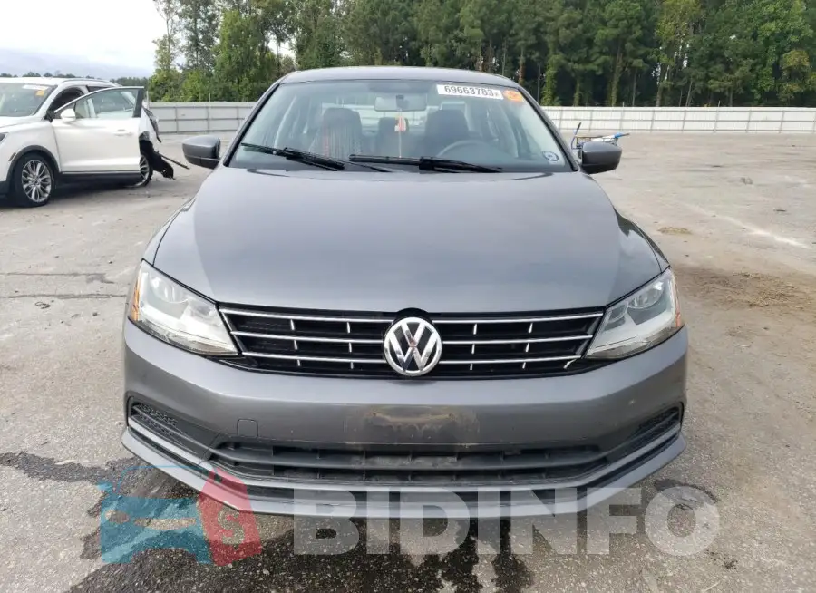 3VW2B7AJXJM261487 Photo# 5