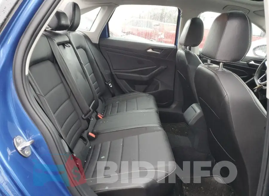 3VW7M7BU0NM011190 Photo# 10