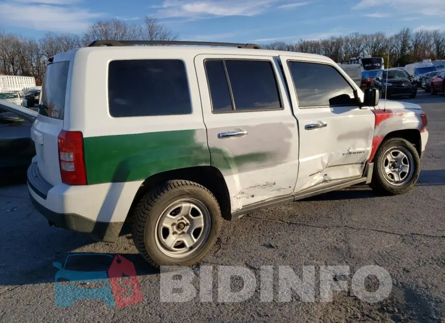 1C4NJRBB2HD121896 Photo# 3