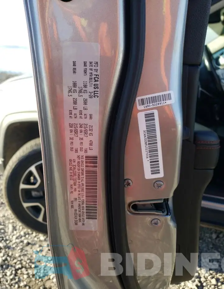 3C4NJDDB5LT227004 Photo# 13