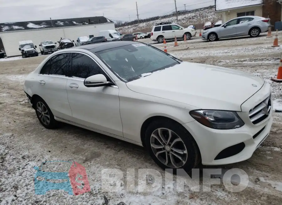 55SWF4KB6GU142247 Photo# 4