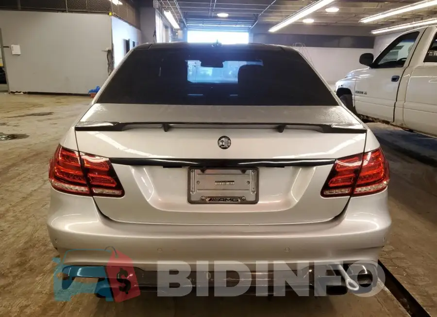 WDDHF7GB4FB114717 Photo# 6
