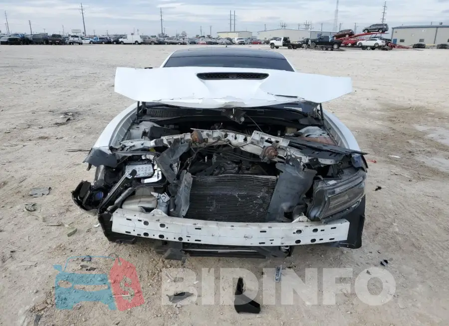 2C3CDXGJ7JH157082 Photo# 5