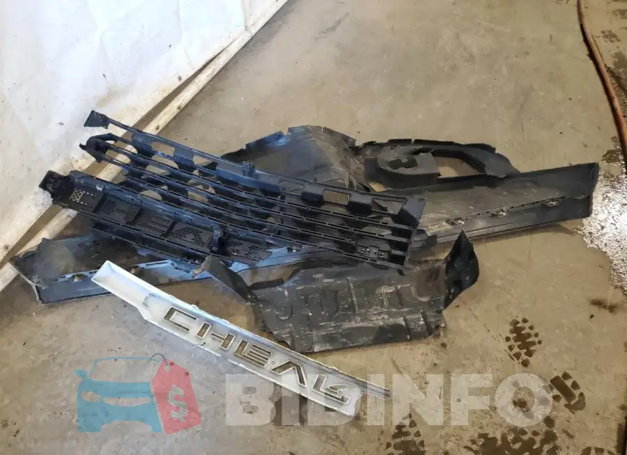 3GCPYBEK7MG312556 Photo# 12