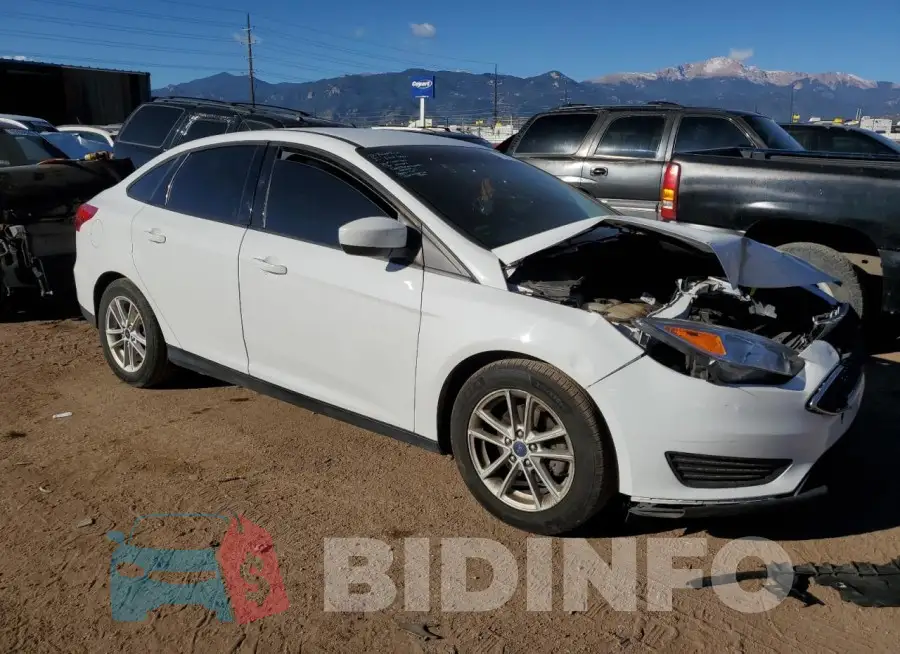1FADP3F24JL304963 Photo# 4