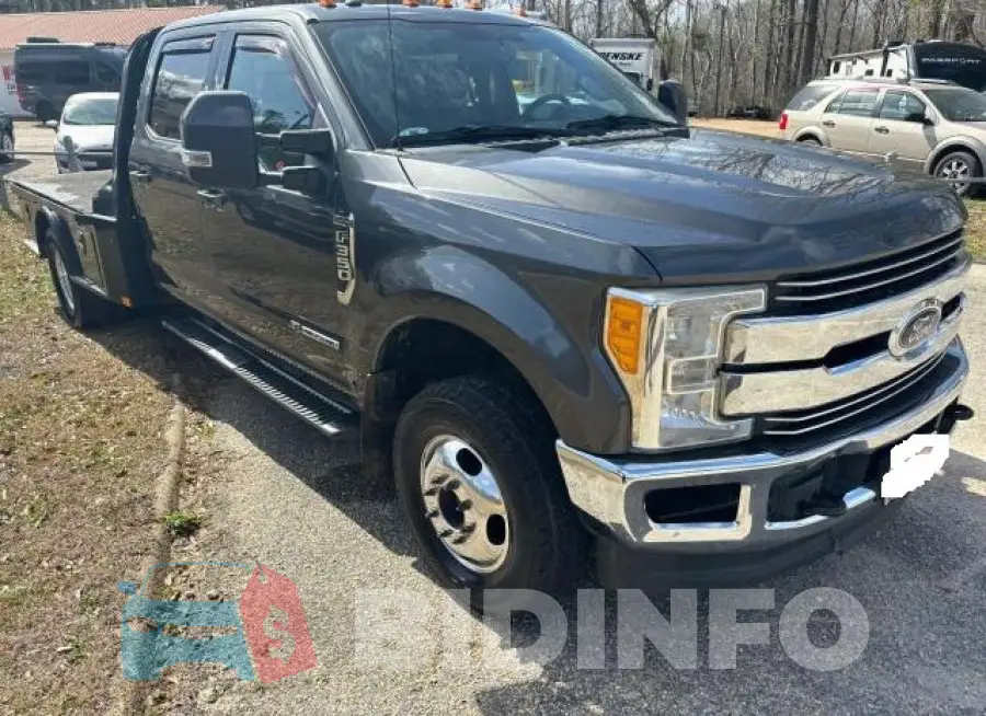 1FD8W3HT2HEC73145 Photo# 1