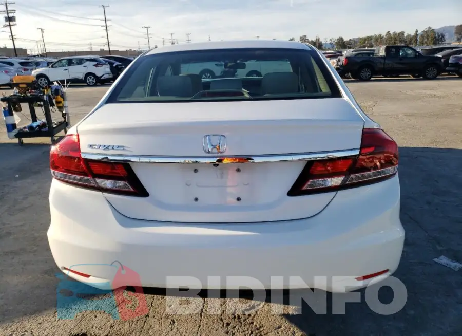 19XFB2F82FE231107 Photo# 6