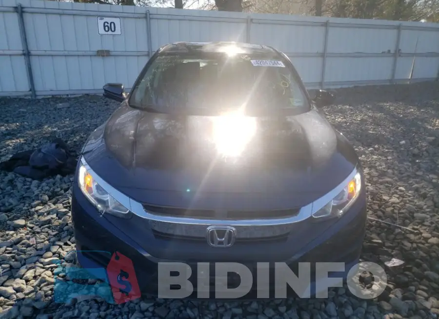 19XFC2F71HE201846 Photo# 5