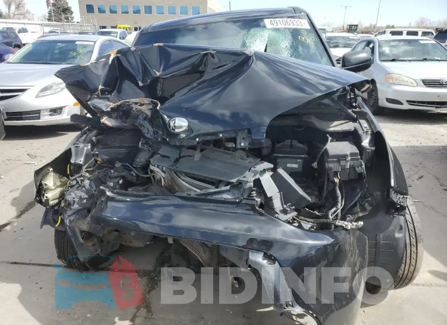 KNDJN2A20F7135240 Photo# 5
