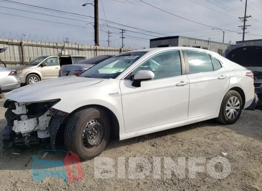 4T1C31AK8LU011217 Photo# 1