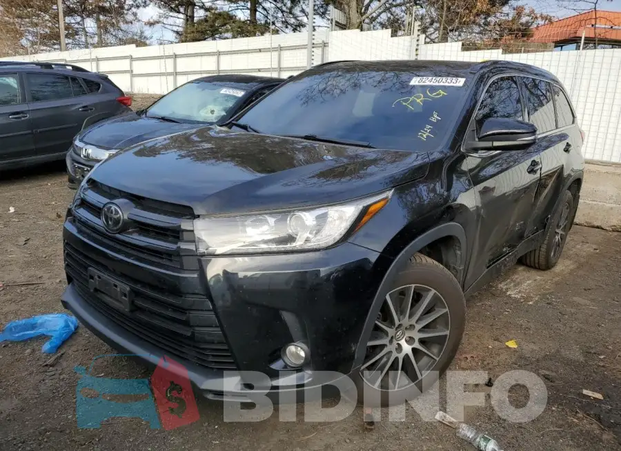 5TDJZRFH7JS551827 Photo# 1