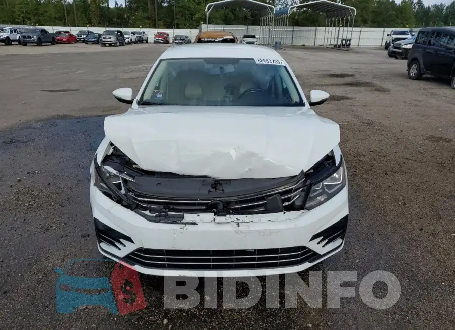 1VWDT7A37HC069043 Photo# 5