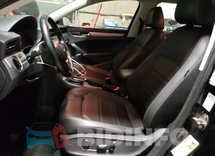 1VWSA7A38LC006944 Photo# 7