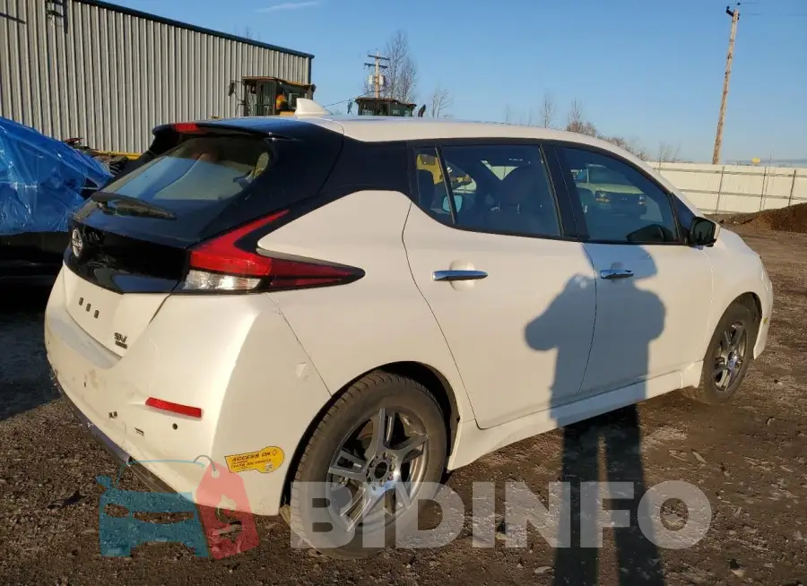 1N4CZ1CV6PC550379 Photo# 3
