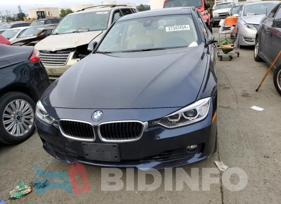 WBA3A5G59FNS89493 Photo# 5