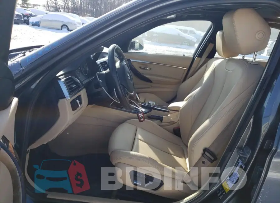 WBA8E3G58GNT77211 Photo# 7